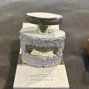 New inbox, Oscar de la Renta full size tester